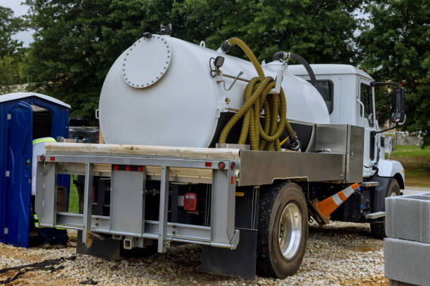 Best Portable toilet rental cost  in Hinckley, IL